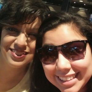 Meet your Posher, Maria